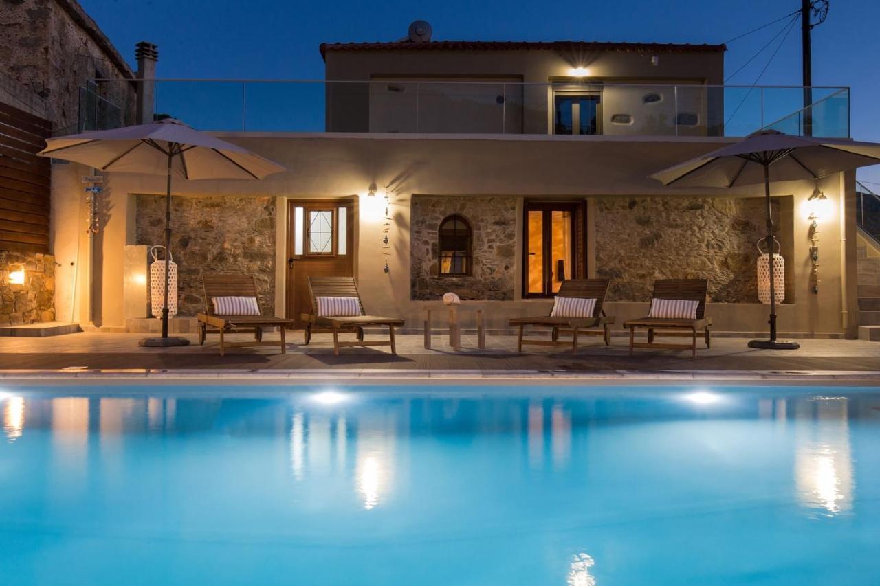 Tzouganos Villa Sfinarion Екстер'єр фото