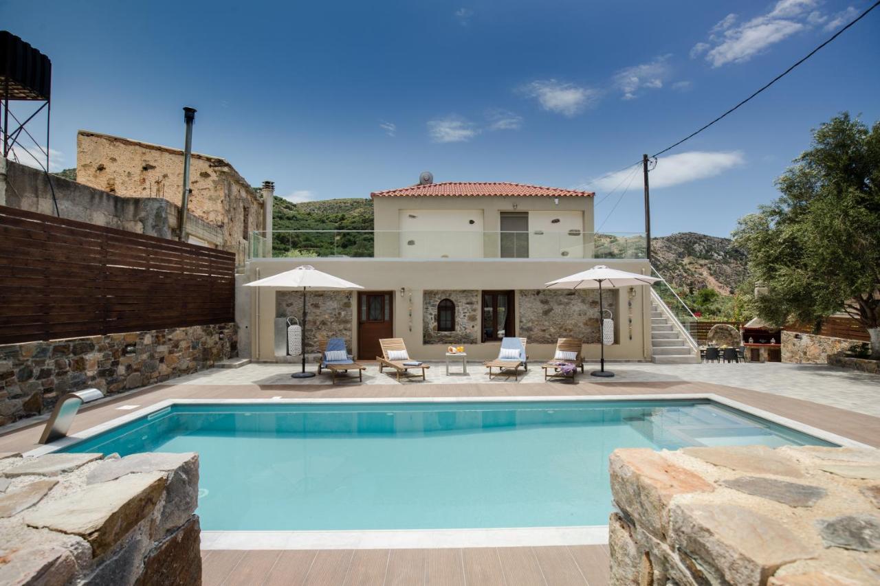 Tzouganos Villa Sfinarion Екстер'єр фото