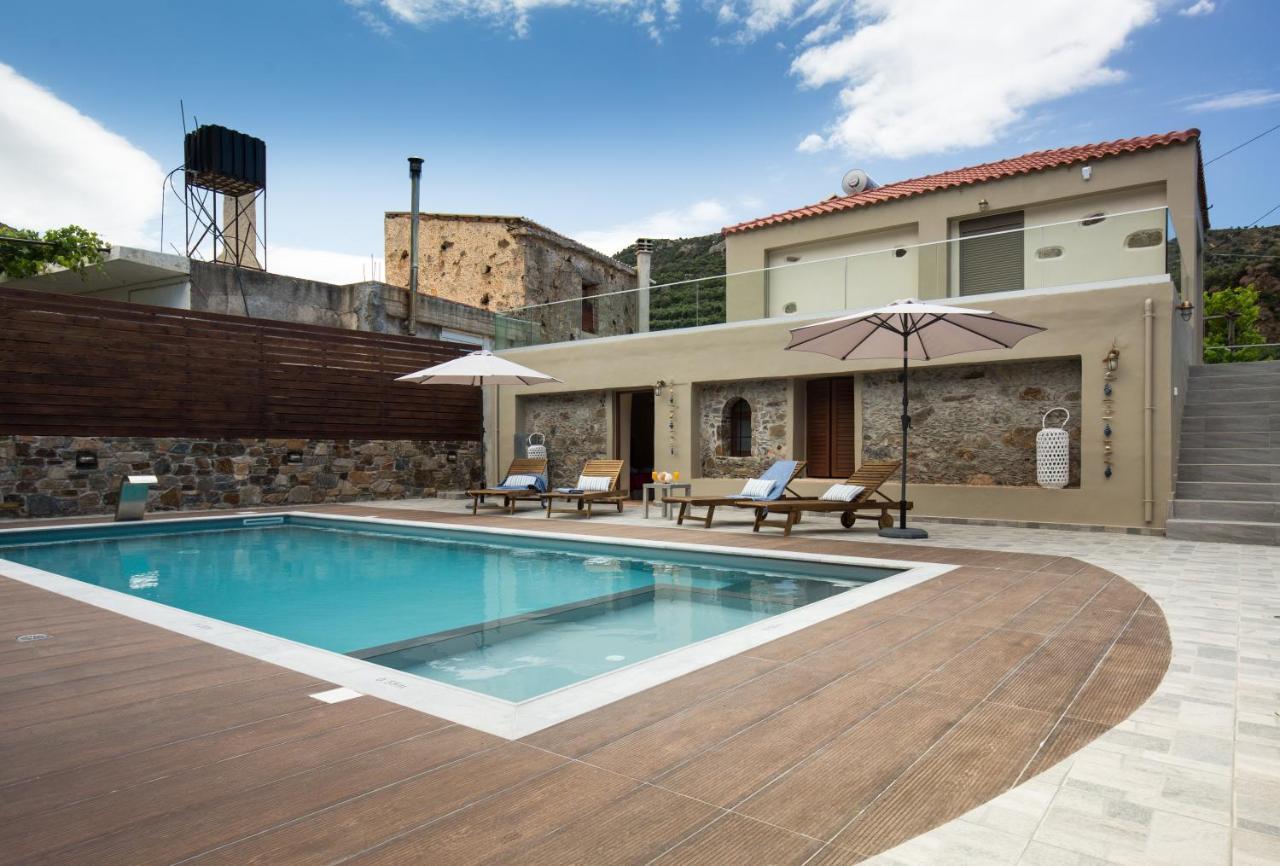 Tzouganos Villa Sfinarion Екстер'єр фото