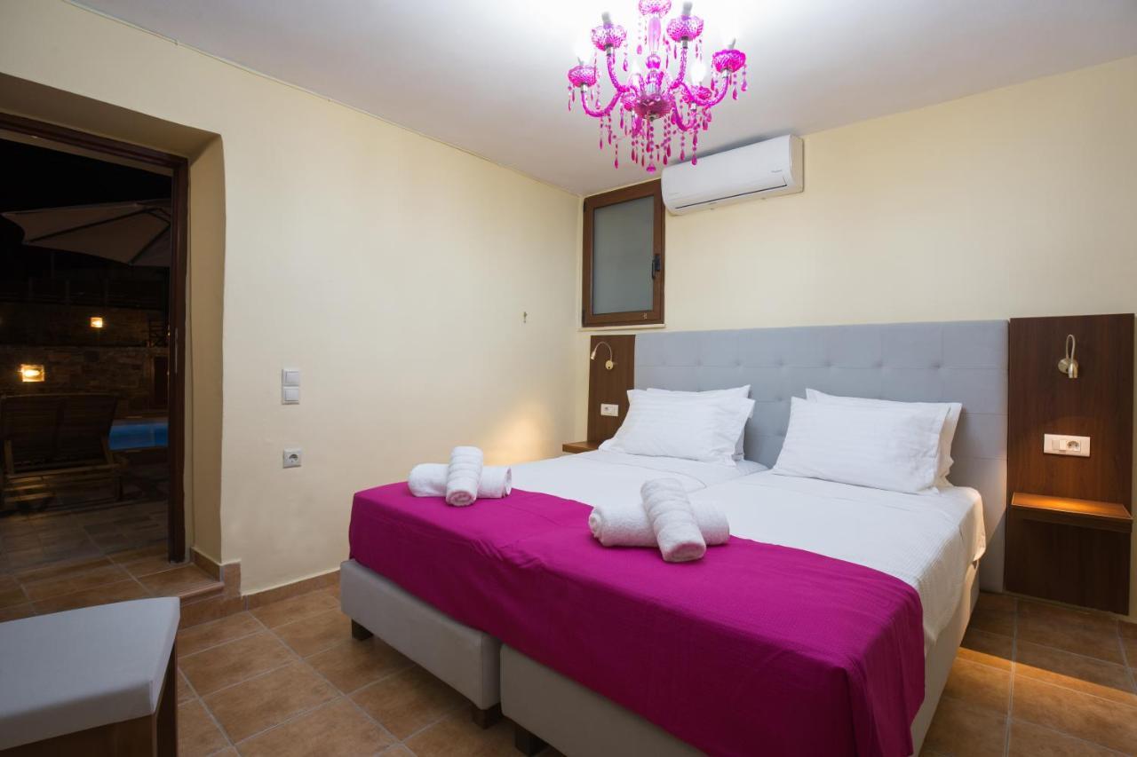 Tzouganos Villa Sfinarion Екстер'єр фото
