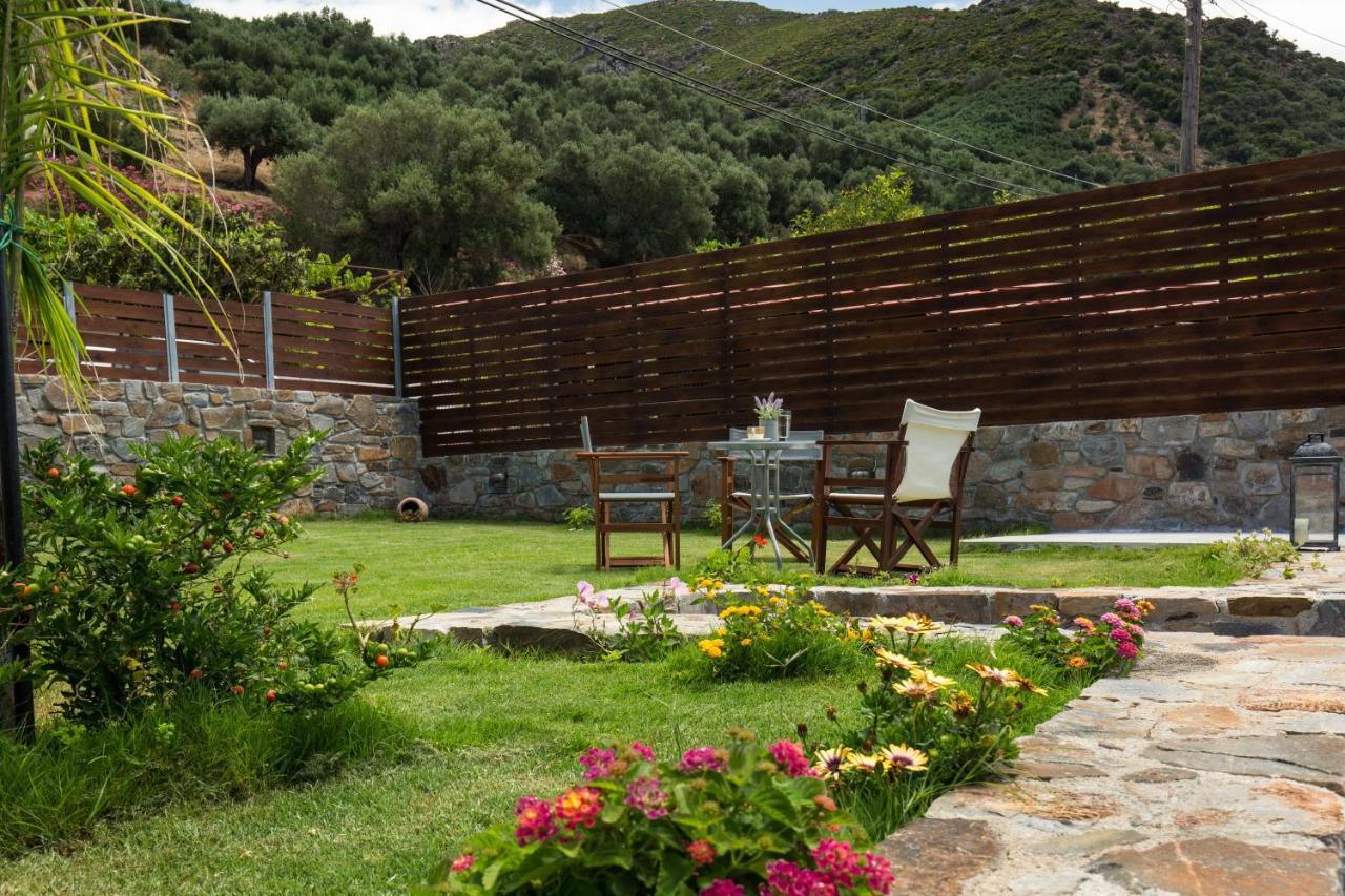 Tzouganos Villa Sfinarion Екстер'єр фото